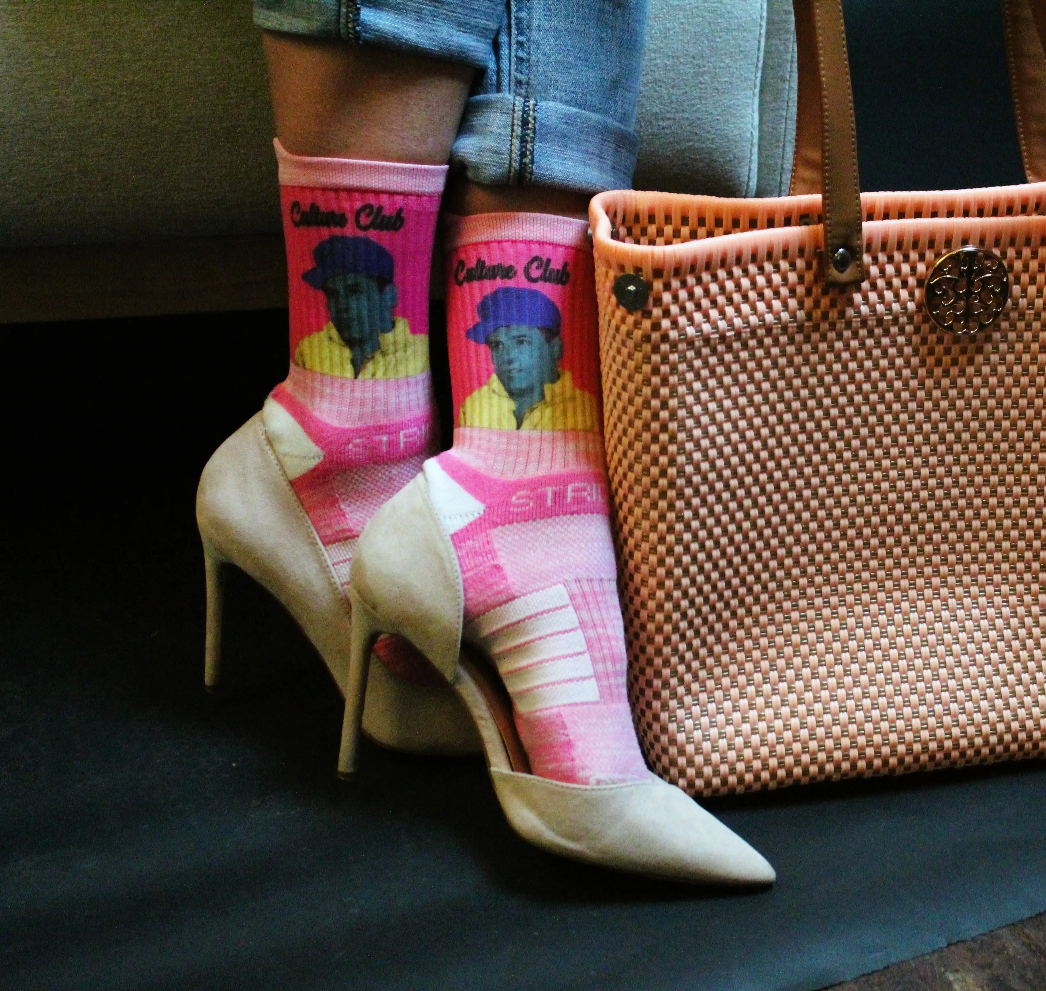 #701 SOCKS [PINK] view 3
